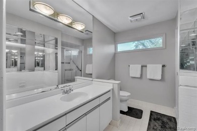Don't miss out on this end unit condo featuring TWO bedrooms and on Shenandoah Country Club in Michigan - for sale on GolfHomes.com, golf home, golf lot