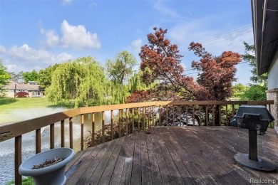 Don't miss out on this end unit condo featuring TWO bedrooms and on Shenandoah Country Club in Michigan - for sale on GolfHomes.com, golf home, golf lot