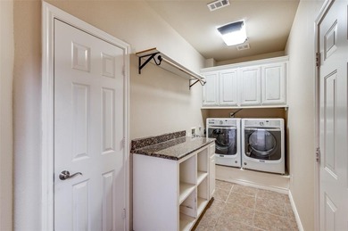 This 6-bedroom, 3.5-bath home is set on an OVERSIZED on Oakmont Country Club in Texas - for sale on GolfHomes.com, golf home, golf lot