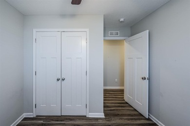 Discover modern comfort and effortless convenience in this on Franklin Country Club in Kentucky - for sale on GolfHomes.com, golf home, golf lot