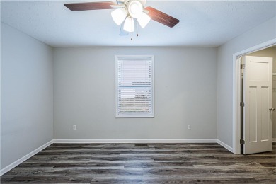 Discover modern comfort and effortless convenience in this on Franklin Country Club in Kentucky - for sale on GolfHomes.com, golf home, golf lot