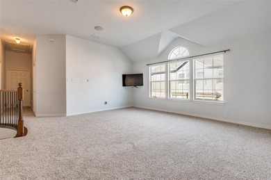 This 6-bedroom, 3.5-bath home is set on an OVERSIZED on Oakmont Country Club in Texas - for sale on GolfHomes.com, golf home, golf lot