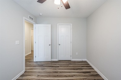Discover modern comfort and effortless convenience in this on Franklin Country Club in Kentucky - for sale on GolfHomes.com, golf home, golf lot