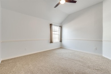 This 6-bedroom, 3.5-bath home is set on an OVERSIZED on Oakmont Country Club in Texas - for sale on GolfHomes.com, golf home, golf lot