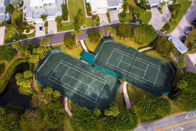 Under contract-accepting backup offers. Located in the gated on Longboat Key Golf Club Resort in Florida - for sale on GolfHomes.com, golf home, golf lot