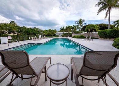 Under contract-accepting backup offers. Located in the gated on Longboat Key Golf Club Resort in Florida - for sale on GolfHomes.com, golf home, golf lot