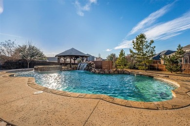 This 6-bedroom, 3.5-bath home is set on an OVERSIZED on Oakmont Country Club in Texas - for sale on GolfHomes.com, golf home, golf lot