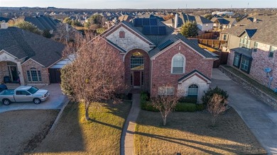 This 6-bedroom, 3.5-bath home is set on an OVERSIZED on Oakmont Country Club in Texas - for sale on GolfHomes.com, golf home, golf lot