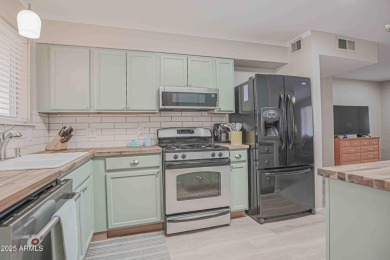 Welcome to this charming 3BD/2BA home in the heart of Sun City! on Sun City North Golf Course in Arizona - for sale on GolfHomes.com, golf home, golf lot