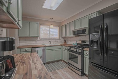 Welcome to this charming 3BD/2BA home in the heart of Sun City! on Sun City North Golf Course in Arizona - for sale on GolfHomes.com, golf home, golf lot