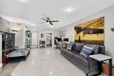 Remodeled to perfection, this light and bright 2-bedroom, 2-bath on Stevens Park Golf Course in Texas - for sale on GolfHomes.com, golf home, golf lot