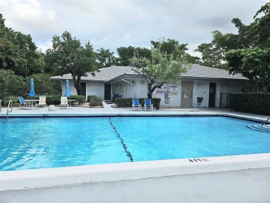 Welcome to this beautifully renovated 2-bedroom, 2-bathroom on Inverrary Country Club in Florida - for sale on GolfHomes.com, golf home, golf lot