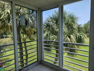 Priced to sell!  This two bedroom, two bath condo in a pet on Oaks Country Club in Florida - for sale on GolfHomes.com, golf home, golf lot