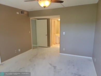 Priced to sell!  This two bedroom, two bath condo in a pet on Oaks Country Club in Florida - for sale on GolfHomes.com, golf home, golf lot