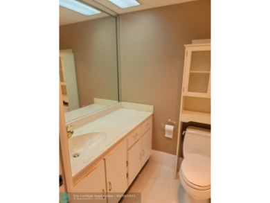 Priced to sell!  This two bedroom, two bath condo in a pet on Oaks Country Club in Florida - for sale on GolfHomes.com, golf home, golf lot
