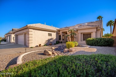 Exceptional home in Sun Lakes Oakwood community.  This on Oakwood Golf Club  in Arizona - for sale on GolfHomes.com, golf home, golf lot