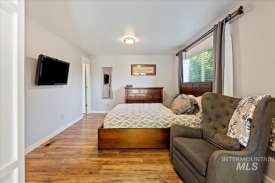 Charming custom-built home in coveted Eagle Rim Estates, just on Eagle Hills Golf Course in Idaho - for sale on GolfHomes.com, golf home, golf lot