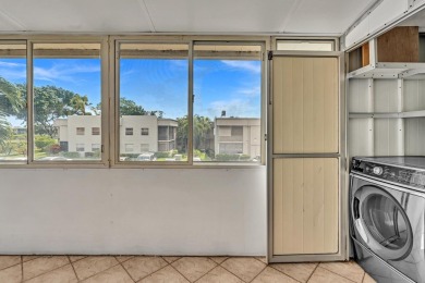 Light and bright 2/2 condo in Kings Point Golf & Country Club w/ on Kings Point Golf -Flanders Way in Florida - for sale on GolfHomes.com, golf home, golf lot