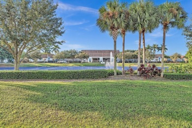 Light and bright 2/2 condo in Kings Point Golf & Country Club w/ on Kings Point Golf -Flanders Way in Florida - for sale on GolfHomes.com, golf home, golf lot