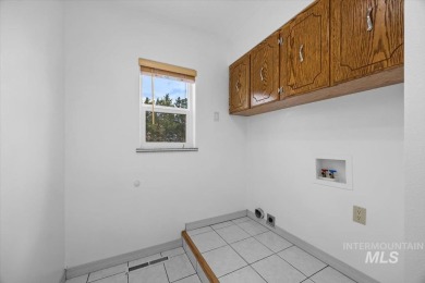 Beautiful 6-bed, 3.5-bath, 3,800 sq ft horse property on 2.2 on Scotch Pines Golf Course in Idaho - for sale on GolfHomes.com, golf home, golf lot