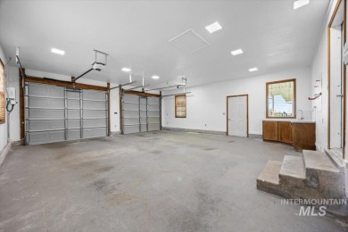 Beautiful 6-bed, 3.5-bath, 3,800 sq ft horse property on 2.2 on Scotch Pines Golf Course in Idaho - for sale on GolfHomes.com, golf home, golf lot