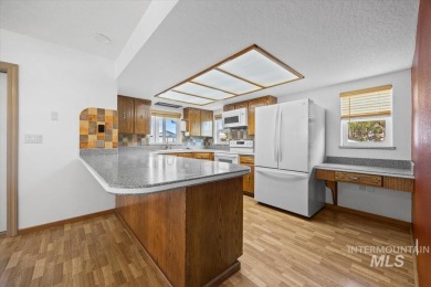 Beautiful 6-bed, 3.5-bath, 3,800 sq ft horse property on 2.2 on Scotch Pines Golf Course in Idaho - for sale on GolfHomes.com, golf home, golf lot