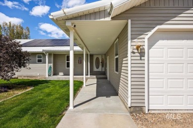 Beautiful 6-bed, 3.5-bath, 3,800 sq ft horse property on 2.2 on Scotch Pines Golf Course in Idaho - for sale on GolfHomes.com, golf home, golf lot