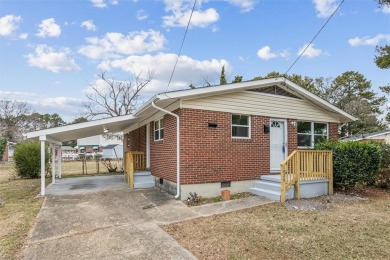 Welcome to a wonderful and affordable opportunity! Nestled in on Bide-A-Wee Golf Course in Virginia - for sale on GolfHomes.com, golf home, golf lot