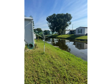 Nicely updated home with newer kitchen appliances, washer/dryer on Golden Lakes Golf Course in Florida - for sale on GolfHomes.com, golf home, golf lot