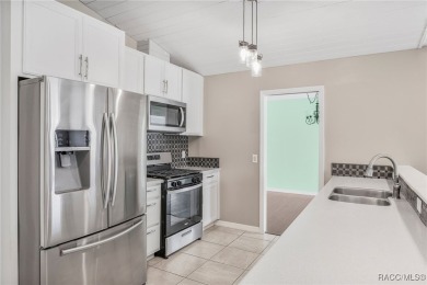 Wonderful 3 bedroom 2 bath pool home in the desirable community on Citrus Hills Golf Club in Florida - for sale on GolfHomes.com, golf home, golf lot