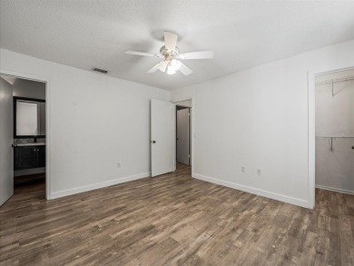 Beautifully updated 2 bedroom, 2 bath condo with a large balcony on Hunters Green Country Club in Florida - for sale on GolfHomes.com, golf home, golf lot