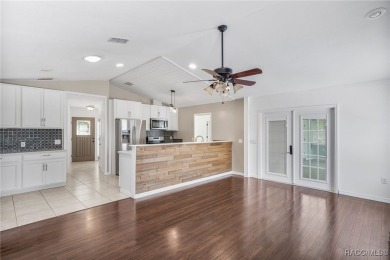 Wonderful 3 bedroom 2 bath pool home in the desirable community on Citrus Hills Golf Club in Florida - for sale on GolfHomes.com, golf home, golf lot