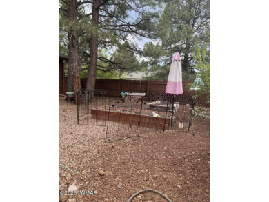 Welcome to the dream home you have been waiting for in the on Pinetop Lakes Golf and Country Club in Arizona - for sale on GolfHomes.com, golf home, golf lot