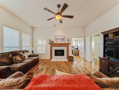 GORGEOUS GOLF COURSE PROPERTY! Rare opportunity to own a on Oakmont Country Club in Texas - for sale on GolfHomes.com, golf home, golf lot