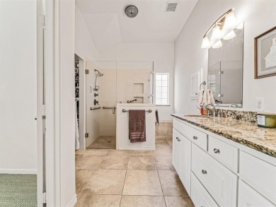 GORGEOUS GOLF COURSE PROPERTY! Rare opportunity to own a on Oakmont Country Club in Texas - for sale on GolfHomes.com, golf home, golf lot