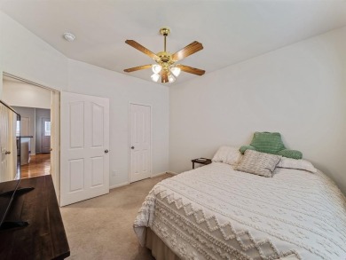GORGEOUS GOLF COURSE PROPERTY! Rare opportunity to own a on Oakmont Country Club in Texas - for sale on GolfHomes.com, golf home, golf lot