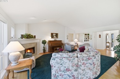 Highly sought after waterfront home on the golf course at McNary on McNary Golf Club in Oregon - for sale on GolfHomes.com, golf home, golf lot