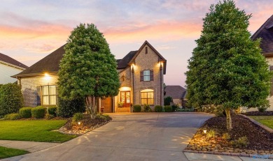 Exquisite home in Canebrake's Championship golf community. This on Canebrake Golf Club in Alabama - for sale on GolfHomes.com, golf home, golf lot