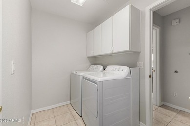 Charming 2BD/2BA Retreat in Solera Chandler - Perfect Active on Lone Tree Golf Club in Arizona - for sale on GolfHomes.com, golf home, golf lot