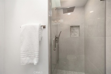 A well-priced condo unit located in the South Orange County on Leisure Village Par 3 Golf Course in California - for sale on GolfHomes.com, golf home, golf lot