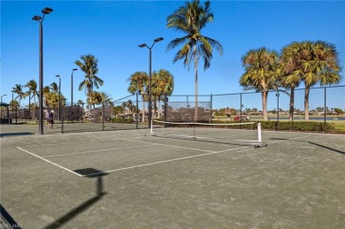Fantastic opportunity to live the Florida country club on Lexington Country Club in Florida - for sale on GolfHomes.com, golf home, golf lot
