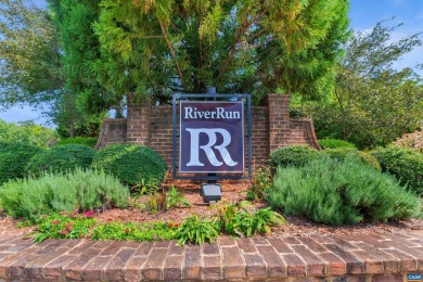 Light filled 2 bedroom 2 story townhome.  2 Bedrooms  1.5 baths on Meadowcreek Golf Course in Virginia - for sale on GolfHomes.com, golf home, golf lot