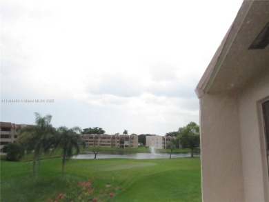 Remodeled corner apartment in luxurious Sunrise lakes, One of on Sunrise Lakes Phase IV Golf Course in Florida - for sale on GolfHomes.com, golf home, golf lot