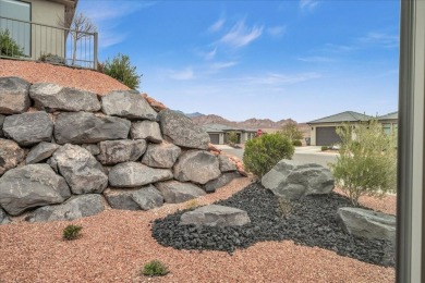 Welcome home! This lovely like new patio home delivers big on on Green Spring Country Club in Utah - for sale on GolfHomes.com, golf home, golf lot