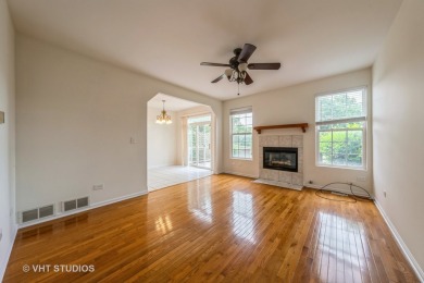 THIS 3 BEDROOM 2.5 BATHROOM TOWNHOME  FEATURES A WELL -THOUGHT on Boughton Ridge Golf Course in Illinois - for sale on GolfHomes.com, golf home, golf lot