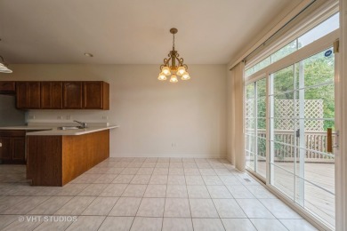 THIS 3 BEDROOM 2.5 BATHROOM TOWNHOME  FEATURES A WELL -THOUGHT on Boughton Ridge Golf Course in Illinois - for sale on GolfHomes.com, golf home, golf lot