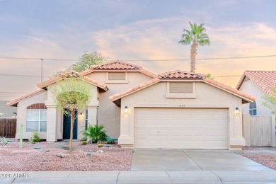 Live the Ahwatukee lifestyle! This move-in ready 3-bedroom on The Foothills Golf Club in Arizona - for sale on GolfHomes.com, golf home, golf lot