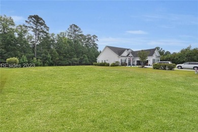 Beautiful private wooded lot in Hilton Head Lakes.  This on Hilton Head Lakes Golf Club in South Carolina - for sale on GolfHomes.com, golf home, golf lot