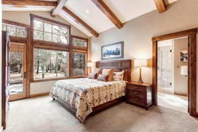 This beautifully designed Sun Forest cabin in Caldera Springs on Sunriver Caldera Springs Golf Course in Oregon - for sale on GolfHomes.com, golf home, golf lot