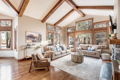 This beautifully designed Sun Forest cabin in Caldera Springs on Sunriver Caldera Springs Golf Course in Oregon - for sale on GolfHomes.com, golf home, golf lot